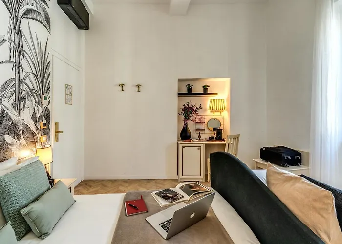 Baboon Guest house 4*